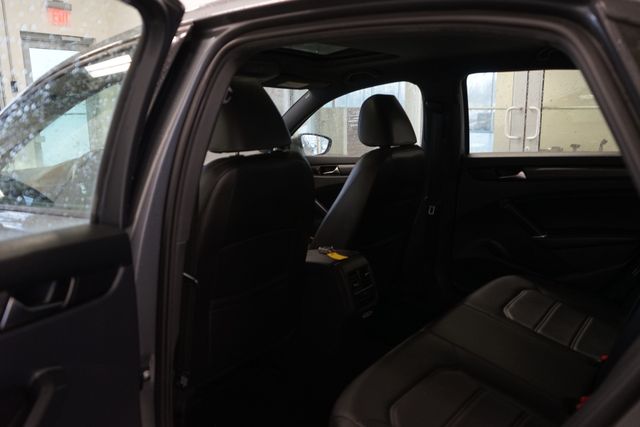 Thumbnail: 2021 Volkswagen Passat - 28