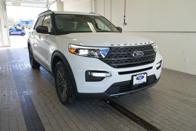 Thumbnail: 2021 Ford Explorer - 16