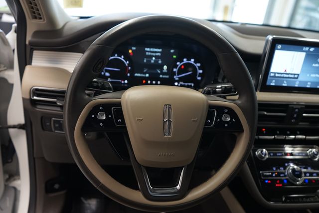 Thumbnail: 2022 Lincoln Corsair - 22