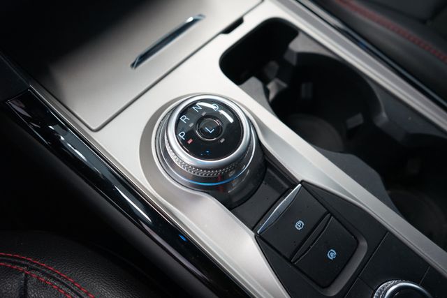 Thumbnail: 2022 Ford Explorer - 25