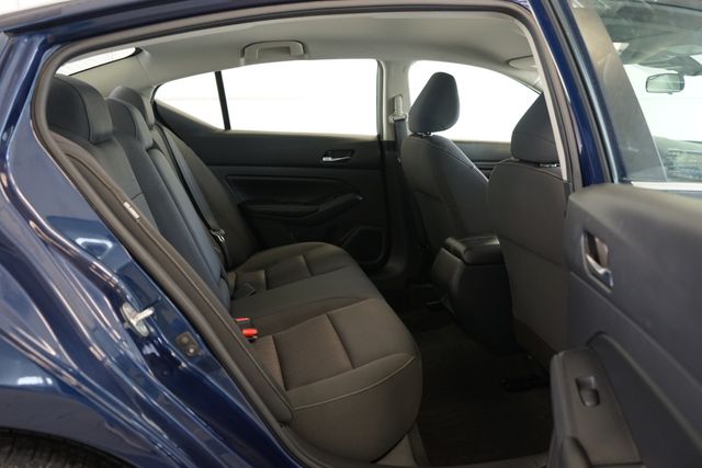 Thumbnail: 2021 Nissan Altima - 31