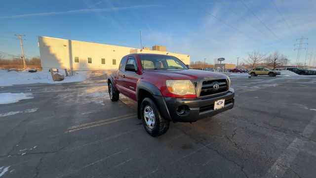 Thumbnail: 2008 Toyota Tacoma - 3