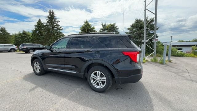 Thumbnail: 2022 Ford Explorer - 7