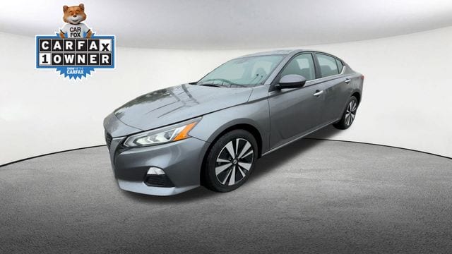 Thumbnail: 2022 Nissan Altima - 5
