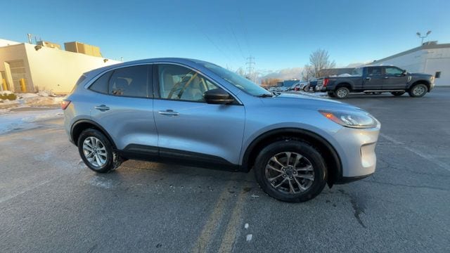 Thumbnail: 2022 Ford Escape - 2