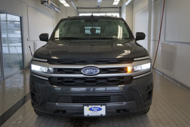 Thumbnail: 2023 Ford Expedition MAX - 17