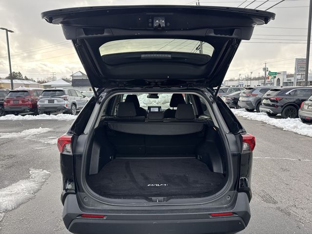 Thumbnail: 2021 Toyota RAV4 - 26