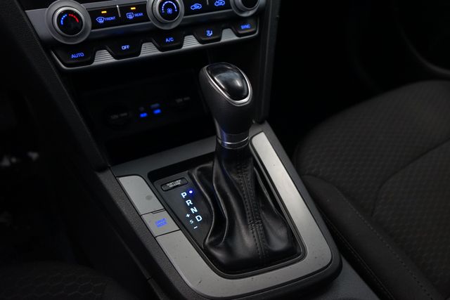 Thumbnail: 2020 Hyundai Elantra - 25