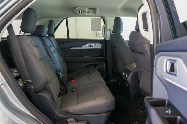 Thumbnail: 2025 Ford Explorer - 32