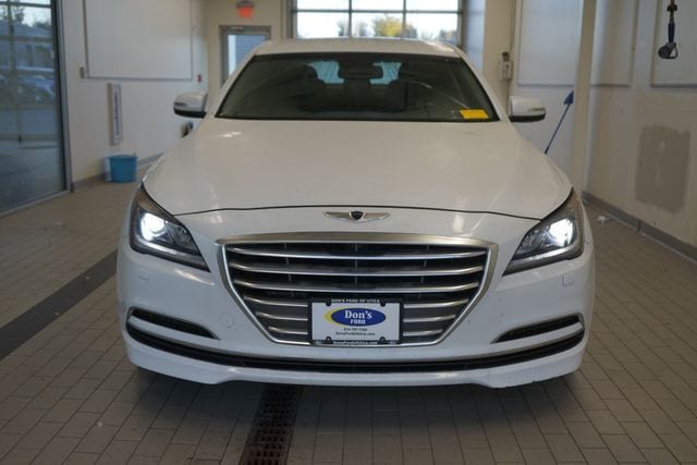 Thumbnail: 2015 Hyundai Genesis - 17