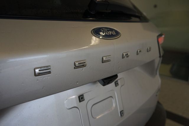 2020 Ford Escape SEL 13