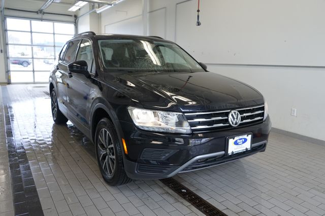 Thumbnail: 2019 Volkswagen Tiguan - 16