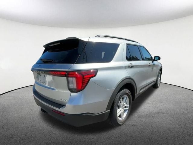 Thumbnail: 2025 Ford Explorer - 9