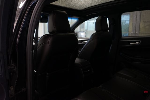 Thumbnail: 2020 Ford Edge - 29