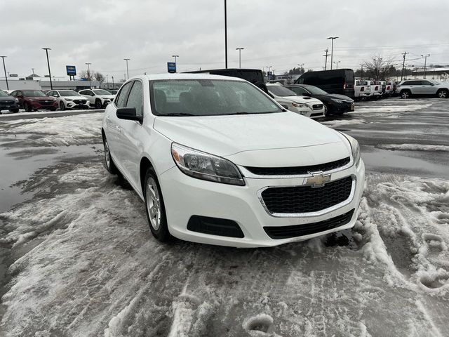Thumbnail: 2015 Chevrolet Malibu - 17
