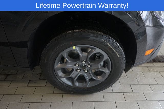 Thumbnail: 2025 Ford Maverick - 16