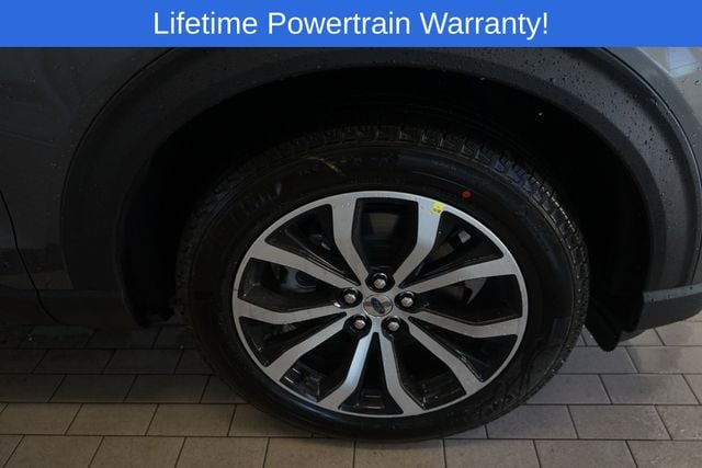 Thumbnail: 2026 Ford Explorer - 16