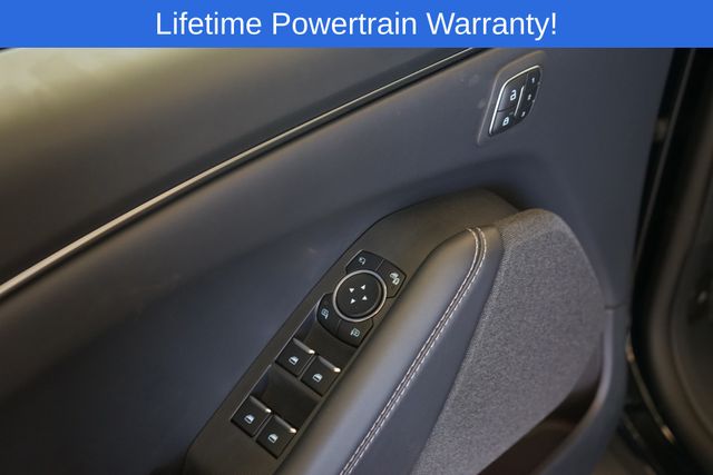 Thumbnail: 2025 Ford Mustang Mach-E - 19