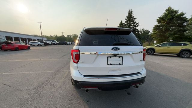 Thumbnail: 2018 Ford Explorer - 8