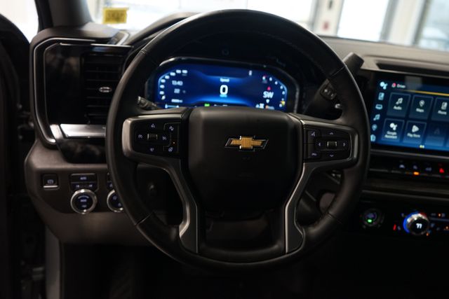 Thumbnail: 2023 Chevrolet Silverado 1500 - 22