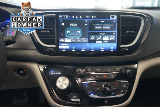 Thumbnail: 2023 Chrysler Pacifica - 23