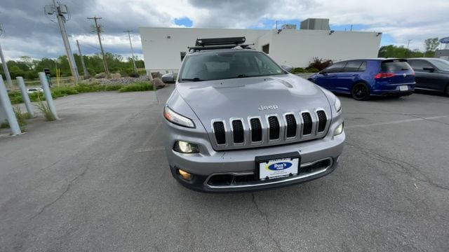 Thumbnail: 2018 Jeep Cherokee - 3