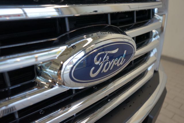 Thumbnail: 2015 Ford F-150 - 21