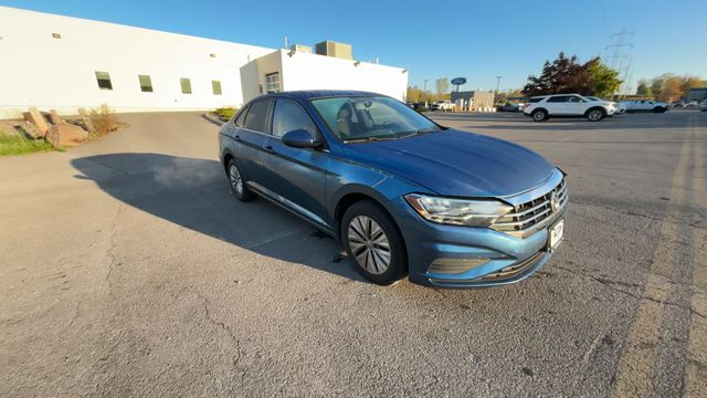 Thumbnail: 2019 Volkswagen Jetta - 2
