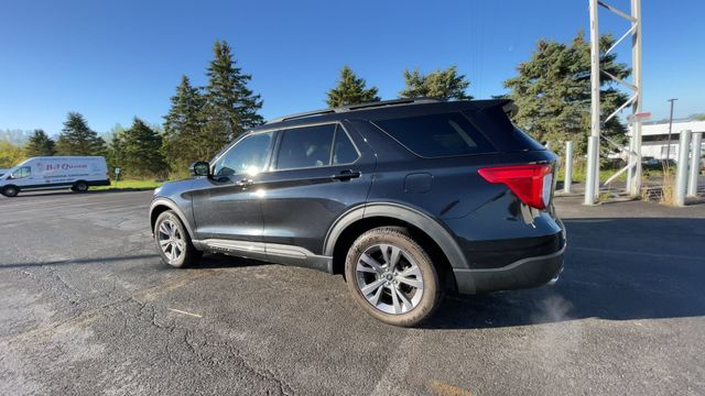 Thumbnail: 2022 Ford Explorer - 6