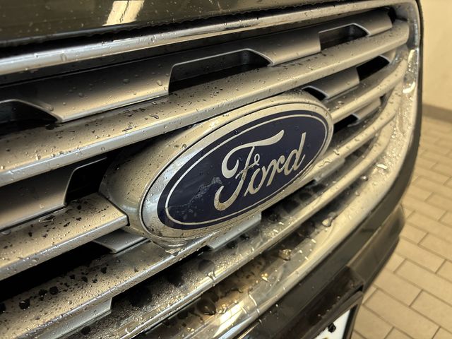 Thumbnail: 2022 Ford Edge - 11