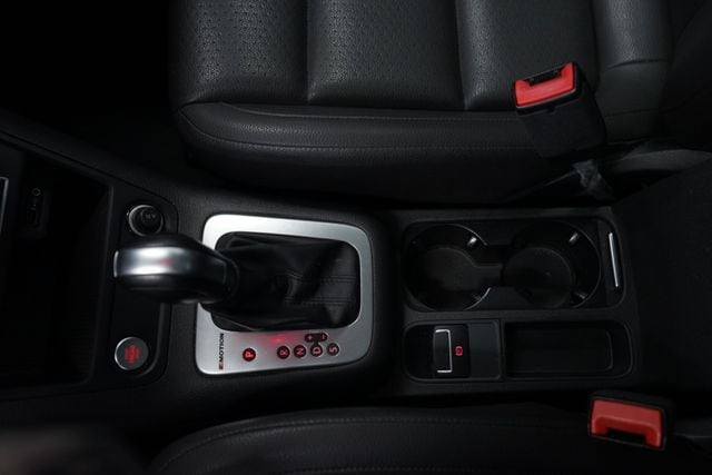 Thumbnail: 2017 Volkswagen Tiguan - 25