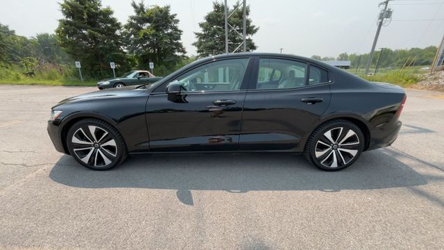 Thumbnail: 2022 Volvo S60 - 5