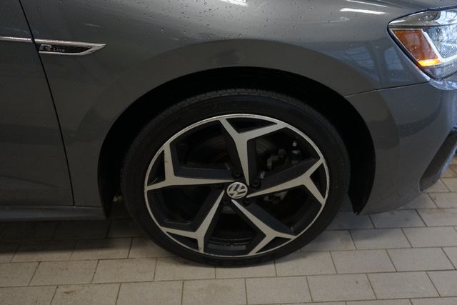 Thumbnail: 2021 Volkswagen Passat - 16