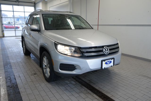 Thumbnail: 2017 Volkswagen Tiguan - 17