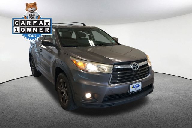 Thumbnail: 2016 Toyota Highlander - 15