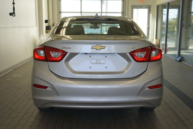 Thumbnail: 2018 Chevrolet Cruze - 11