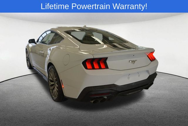 Thumbnail: 2025 Ford Mustang - 11