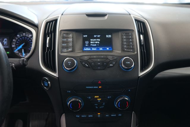 Thumbnail: 2017 Ford Edge - 22