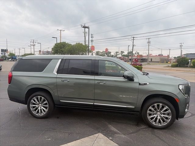 2024 GMC Yukon Denali AWD's photo