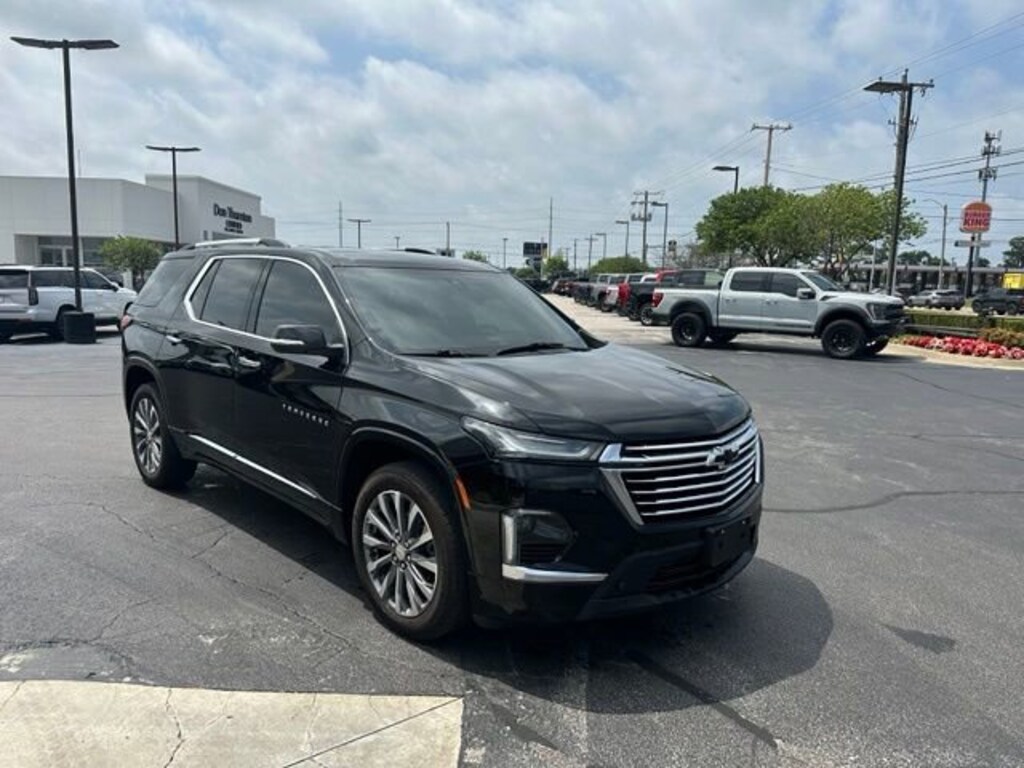 Used 2023 Chevrolet Traverse Premier SUV