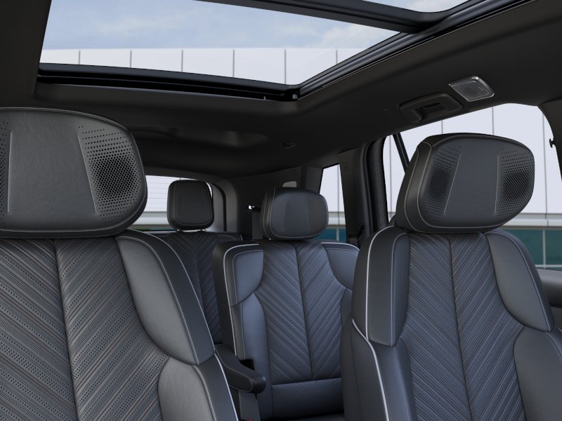 2027 Cadillac VISTIQ Platinum - Photo 24