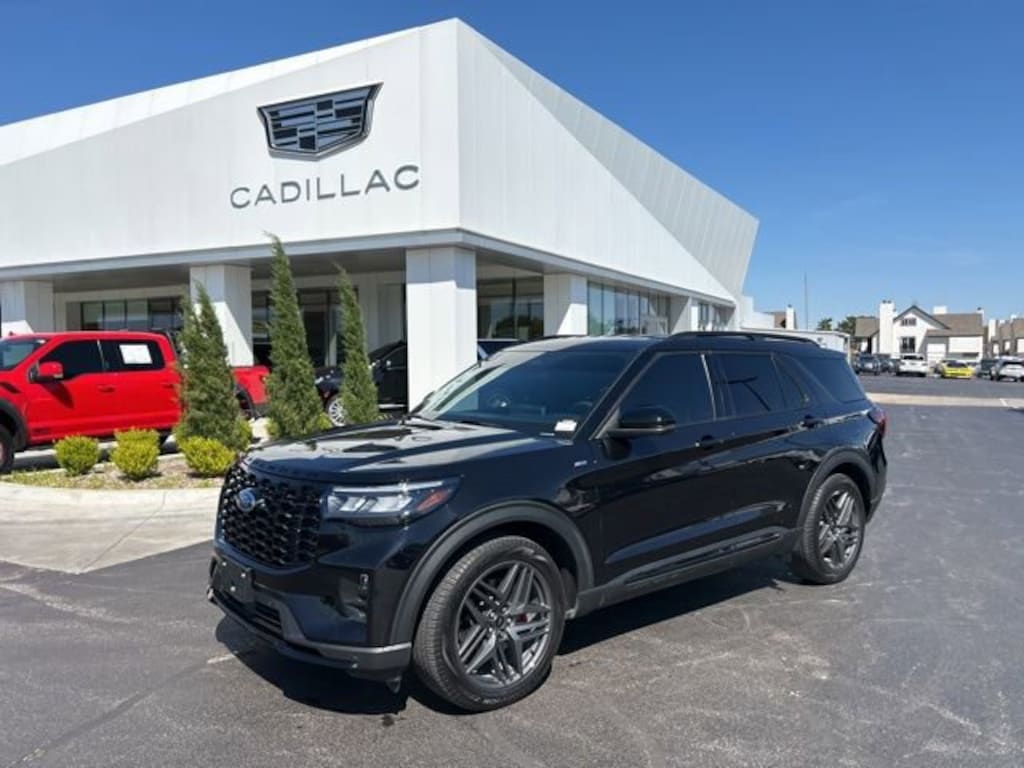 Used 2025 Ford Explorer ST-Line