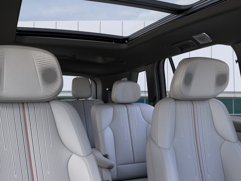 2027 Cadillac VISTIQ Sport - Photo 24