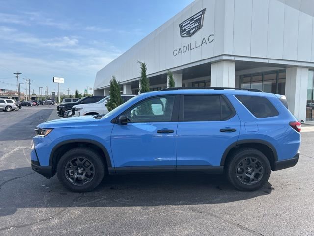 2025 Honda Pilot TrailSport AWD's photo