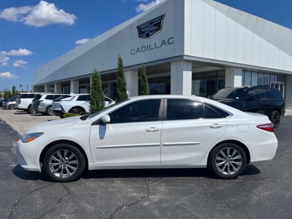 Used 2016 Toyota Camry XLE