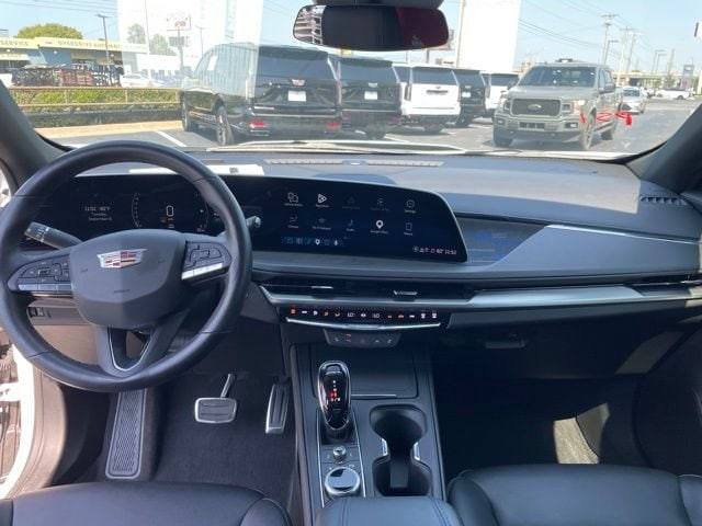 2024 Cadillac XT4 Sport - Photo 13