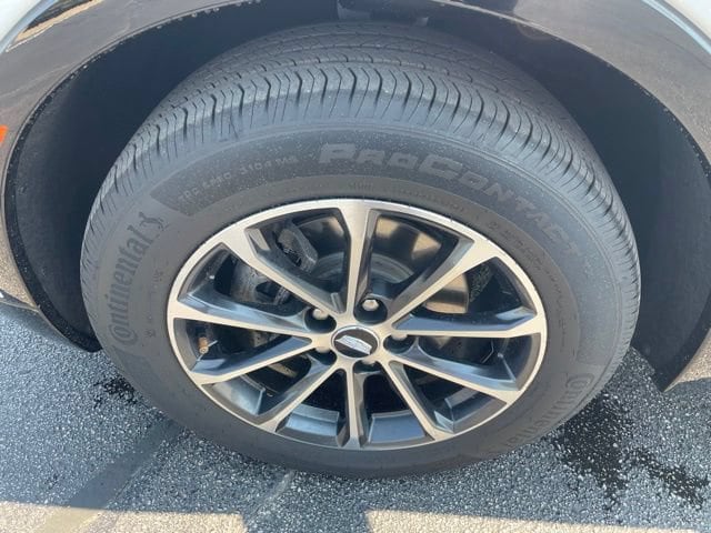 2024 Cadillac XT4 Sport - Photo 9