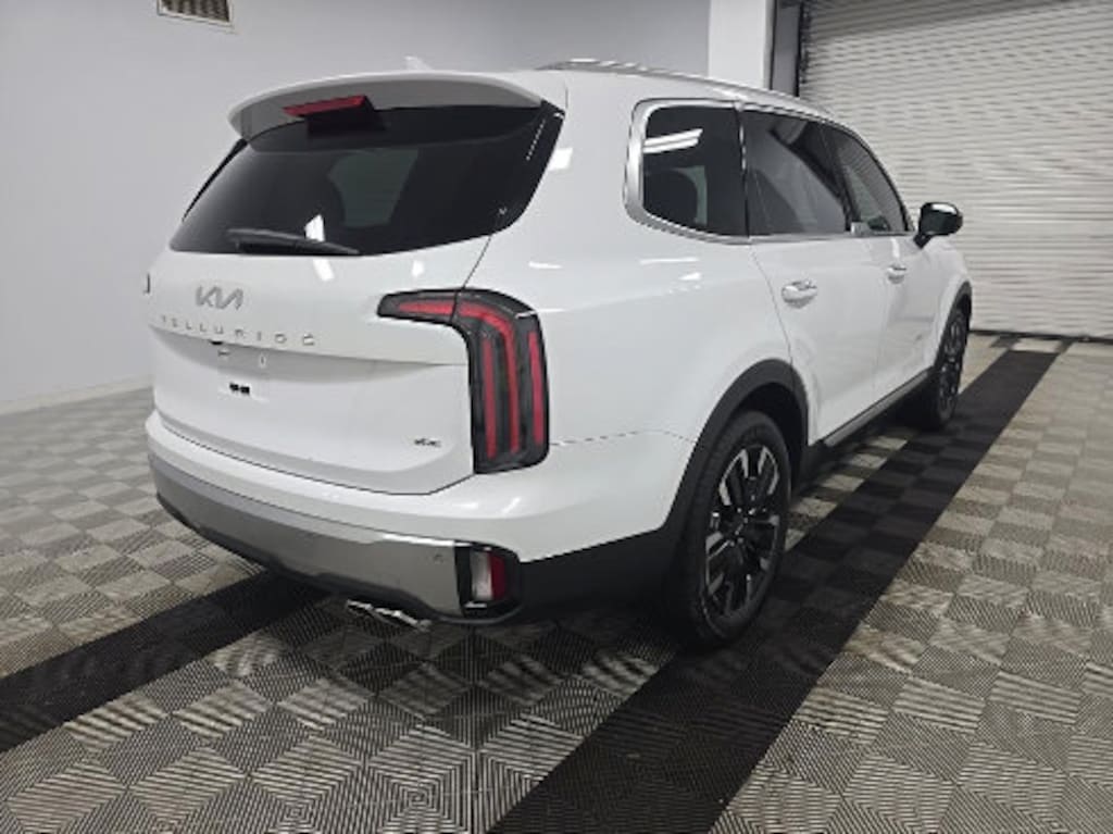 Used 2023 Kia Telluride SX
