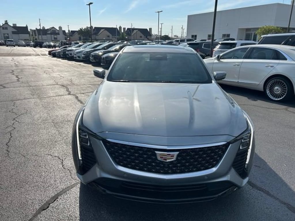 New 2026 CADILLAC XT5 Premium Luxury SUV
