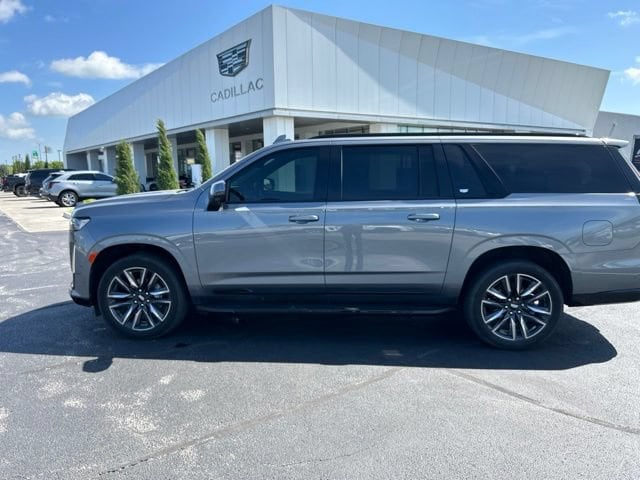 2022 Cadillac Escalade ESV 4WD Sport's photo